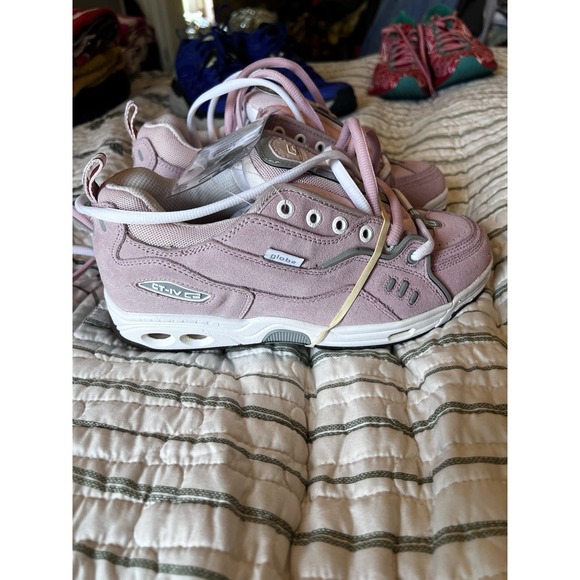 Globe‎ Ct-IV Skateboard Shoes NWT Size Us7 Strawberry Sundae Color - Picture 1 of 7